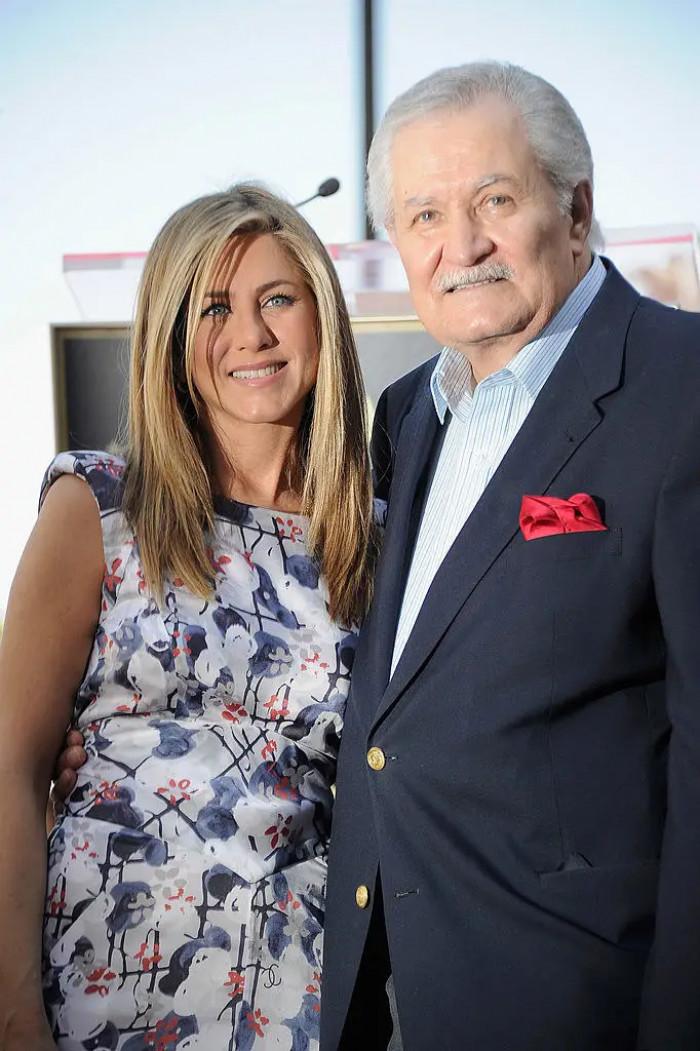 20. Jennifer Aniston's dad is actor John Aniston.