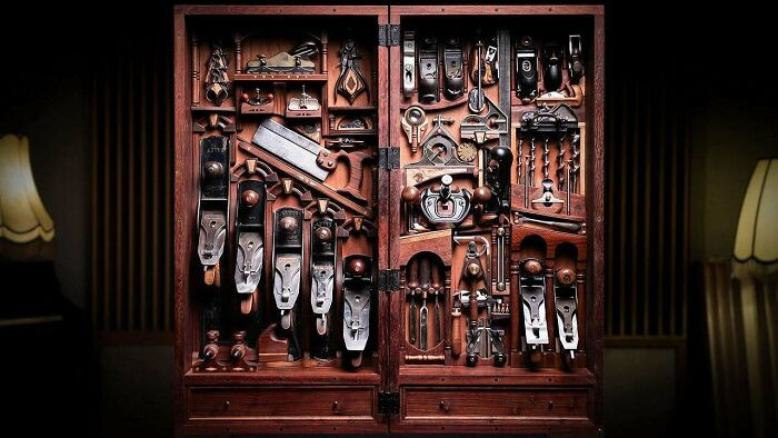 "After 400+ Hours Of Work, My Handtool Chest Is Finally Finished"