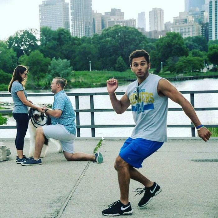 "The Moment This Jogger Realized He Stumbled Into My Friends’ Engagement Photo"