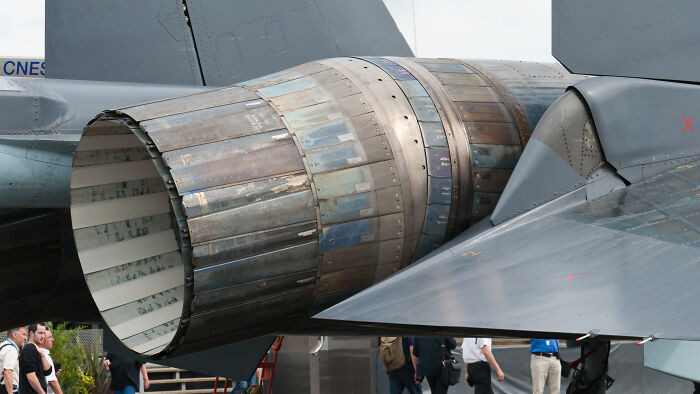 "Thrust Vectoring Nozzle On A Sukhoi Su-35s [3400 × 1913]"