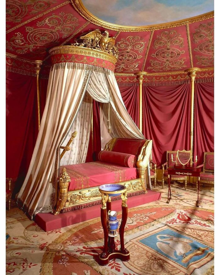 The private bedroom of Napoleon and Joséphine at Château de Malmaison.