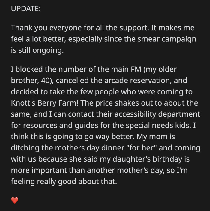 OP posted that the arcade party is cancelled. Her daughter and her friends will go to Knott's Berry Farm to have an even more awesome day than what was originally planned.