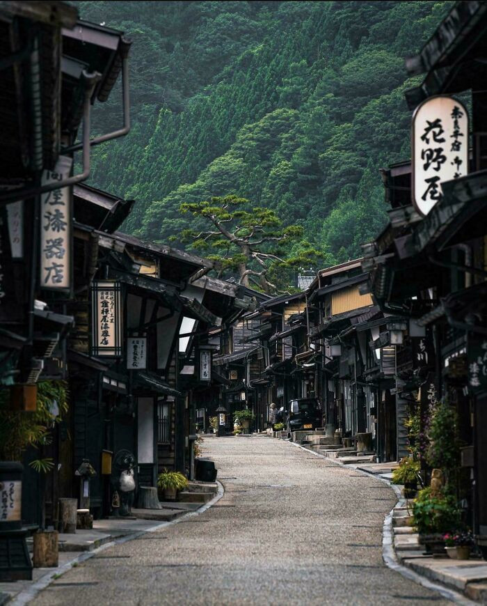 "This Preserved Edo Period Street In Japan. Is It Actually?"