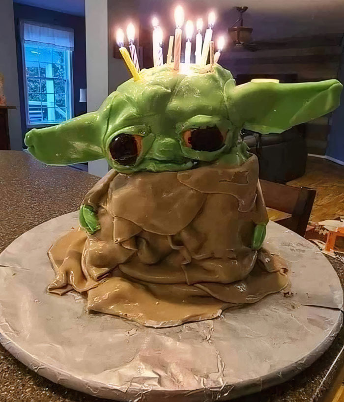 17. I Requested A Baby Yoda Cake