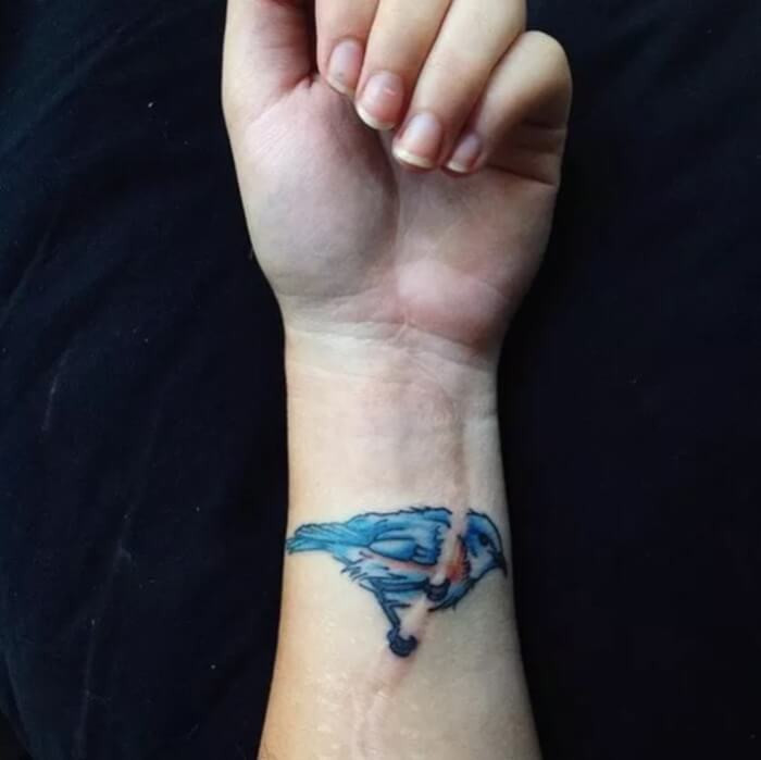 12. A perfect place for a bird to perch... Impressive