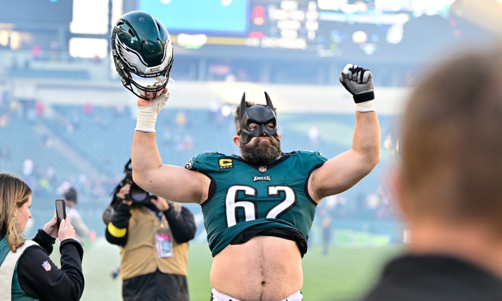 Kylie warned her sometimes unruly husband to be on his best behavior before they met Taylor for the first time in January at the Chiefs vs. Buffalo Bills game.