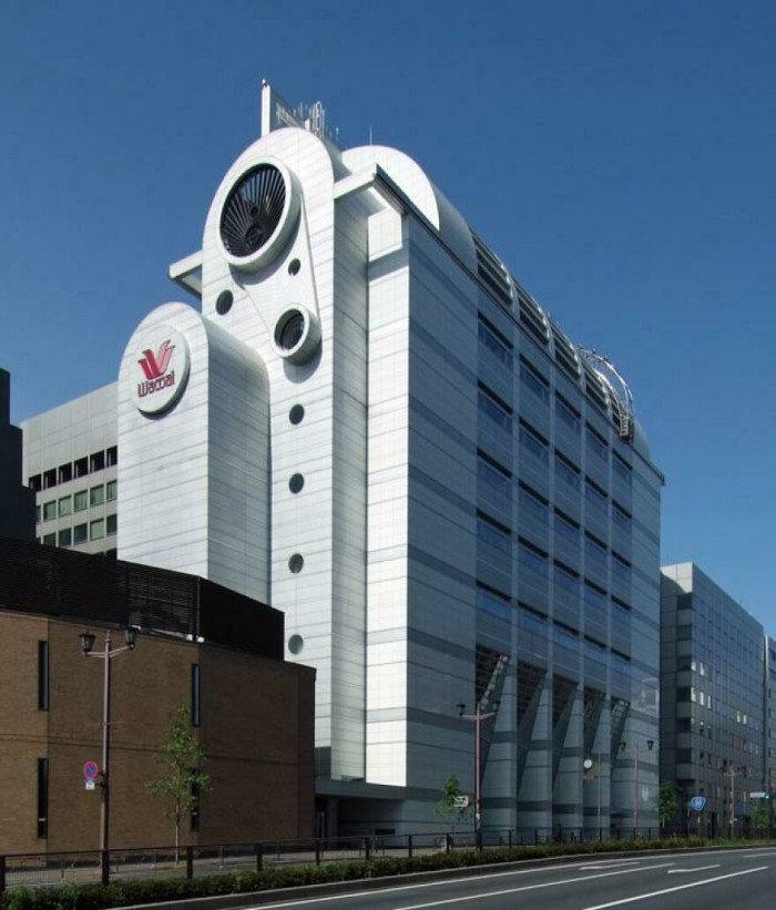 Wacoal Building, Tokyo, By Kisho Kurokawa (1984)
