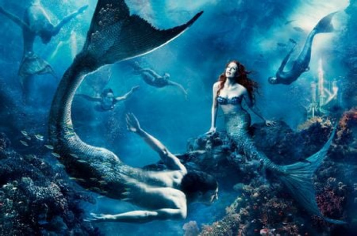 7. Actress Julianne Moore was used to bring a conventionally beautiful mermaid to life
