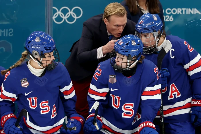 US men’s hockey players stand together, skipping White House visit over beliefs