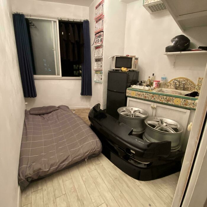 "I Moved To Tokyo Earlier This Year At The Ripe Age Of 21. This Is My First Time Living Alone, So I Get To Do This"