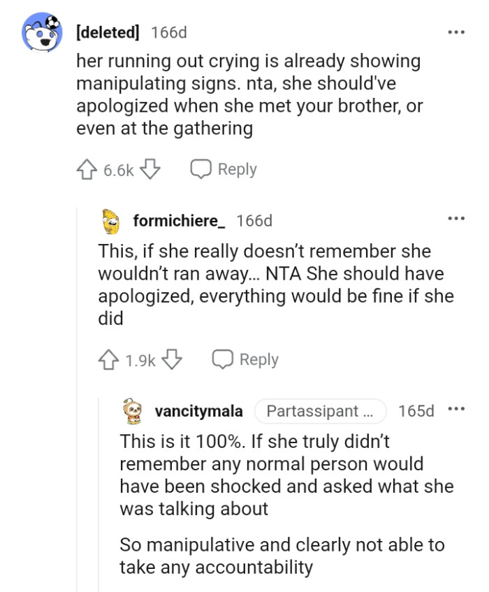 She should have apologized when she met OP's brother