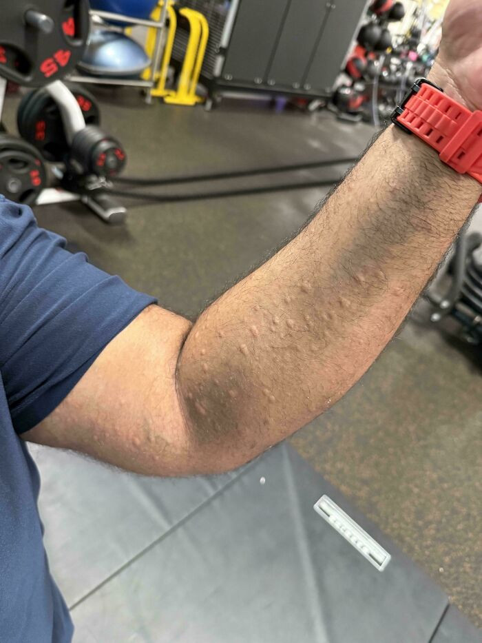 "Husband’s Reaction At The Gym When His Body Temperature Goes Up Too Quickly"