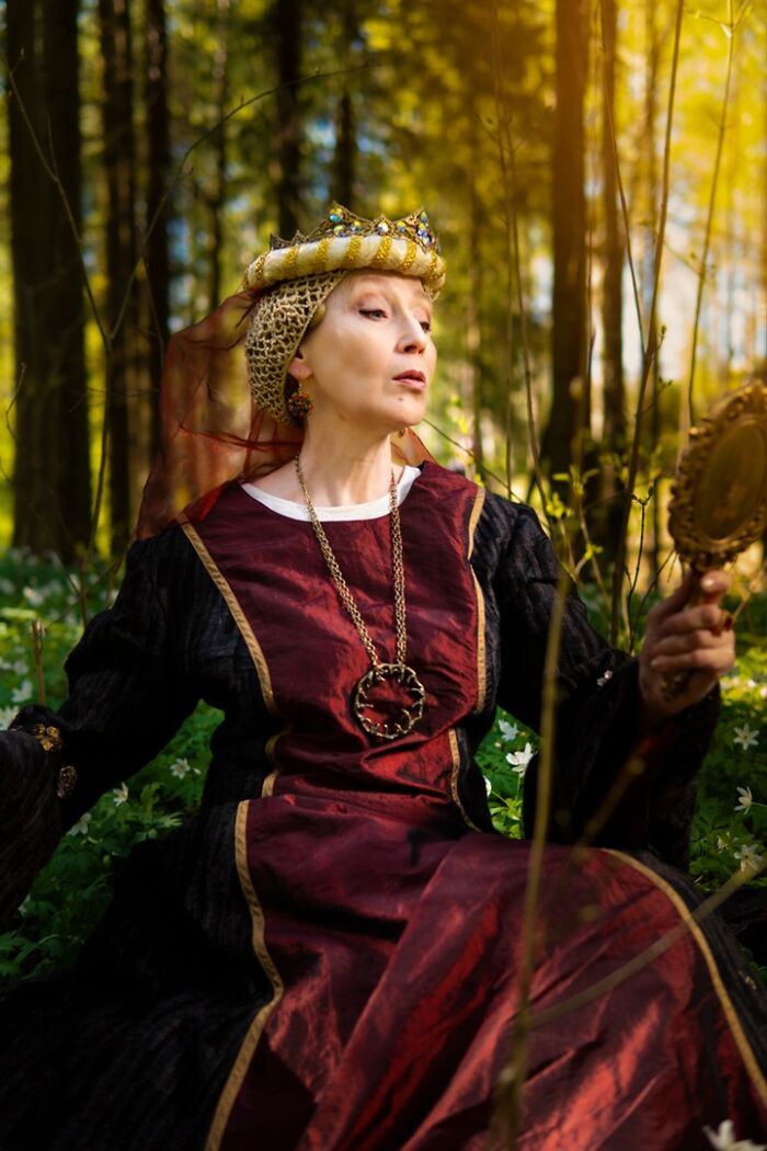 34. I love her poses