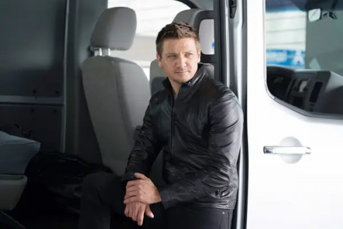 8. Clint Barton was originally intended to be among the S.H.I.E.L.D. agents assigned to find Steve Rogers in a different version of the plot, but he later admitted that he was actually fooling S.H.I.E.L.D. to aid in Steve's escape.