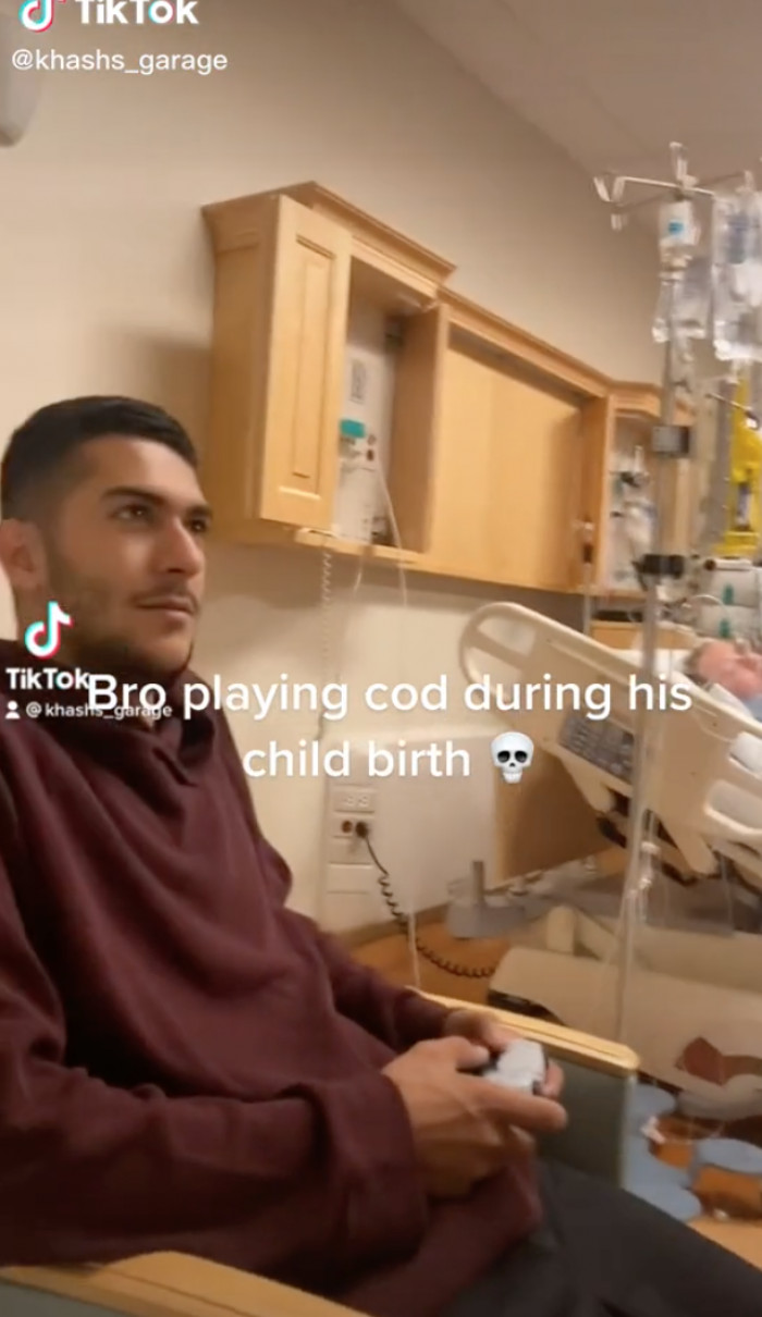 What a Way to Pass Time While Your Partner Is in Labor