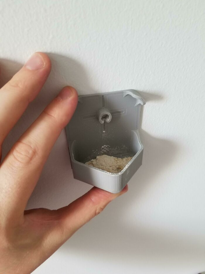 "I Was Tired Of All The Dust I Was Getting While Making Holes In The Drywall. This Solved All My Issues"