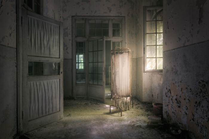 6. This honestly looks like something out of a horror movie.