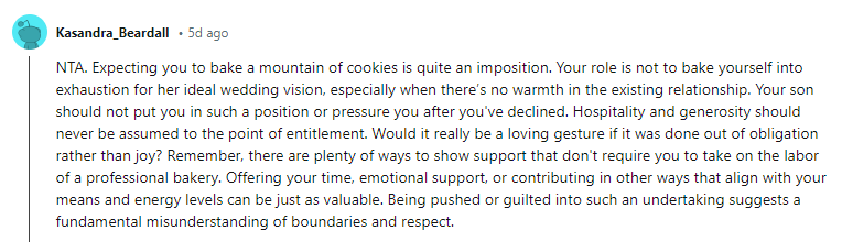 A mountain of cookies