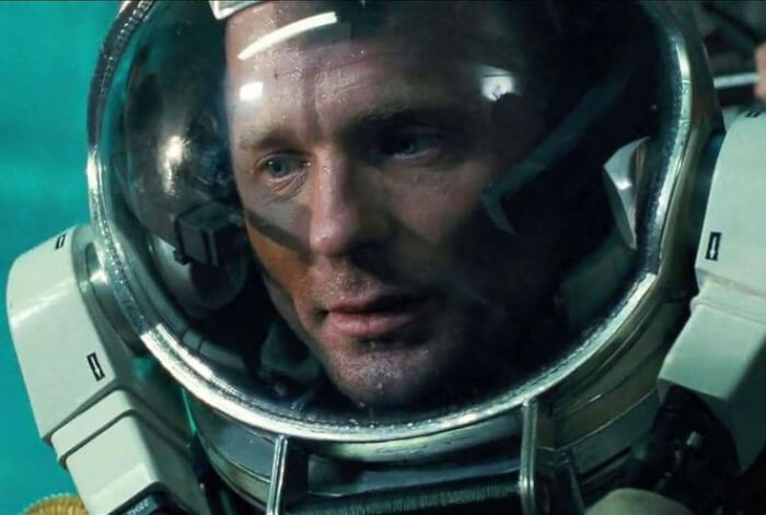 15. Ed Harris nearly drowned during the shooting of The Abyss in 1989