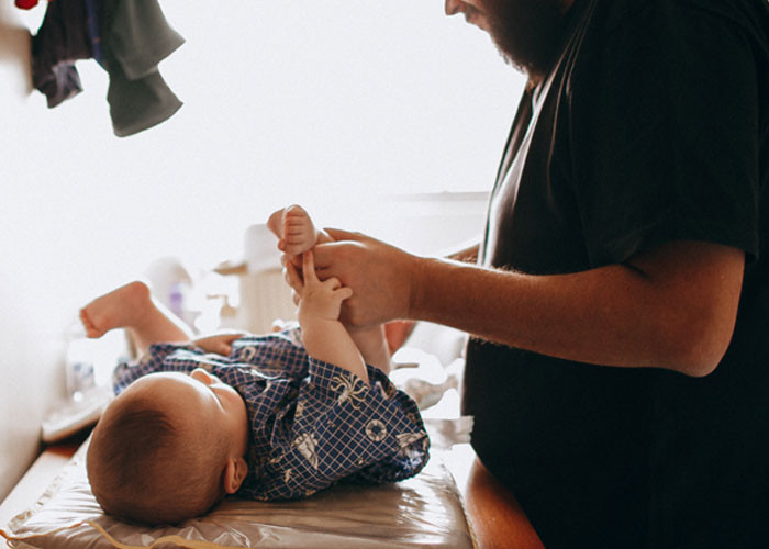 A Reddit user had no choice but to use the ladies' restroom to change the dirty diaper of his baby.