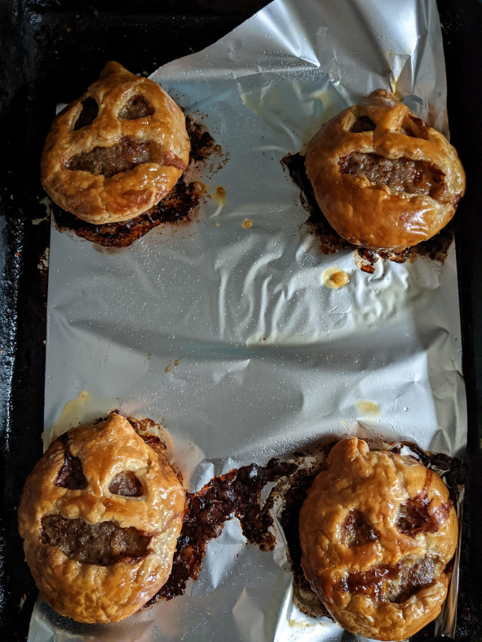 17. “Tried to make pumpkin-shaped meat pies for my husband”