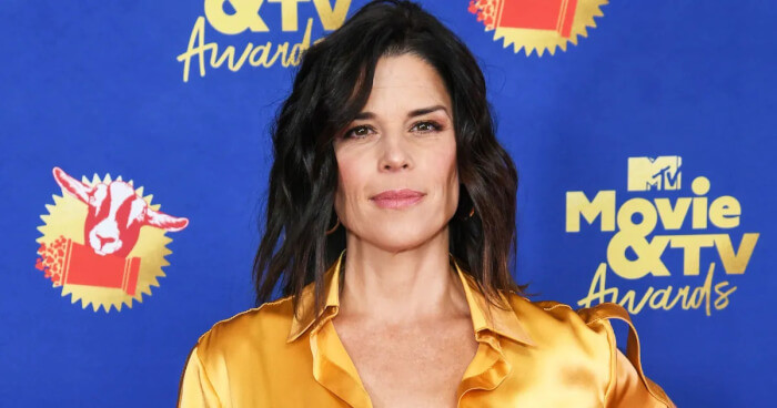 8. In the dance movie The Company, Neve Campbell astonished the audience with her talents.