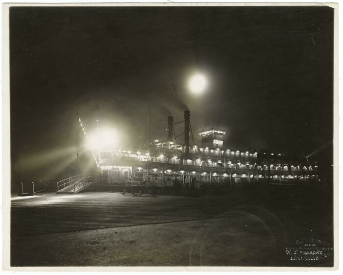 "Steamer J. s. Docked In New Orleans, 1919. Great Photo"