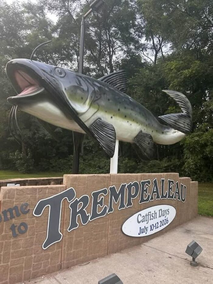 Giant Dilly Bar sculpture in Moorhead, Minnesota, showcasing unusual roadside art