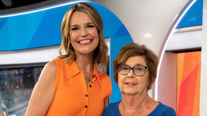 Police investigators review ransom notes connected to Savannah Guthrie’s mother case