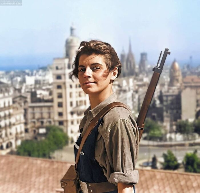 19. Iconic Spanish Civil War Photograph Taken By Juan Guzmán Of 17-Year-Old Marina Ginestà With An M1916 Spanish Mauser Rifle Overlooking Barcelona On The 21 July 1936 During The 1936 Military Uprising In Barcelona