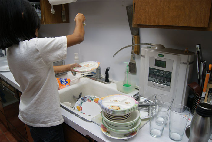 9. Check the working hours before going to a restaurant