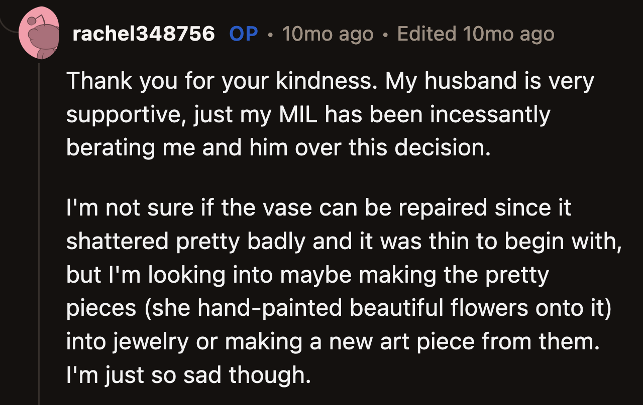 OP initially said that repairing was not an option because of how the vase shattered...