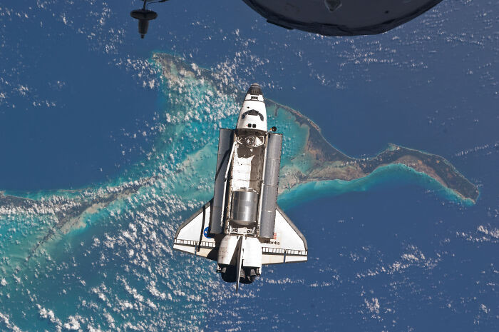 "Space Shuttle As Seen From The International Space Station. [4288 X 2848]"
