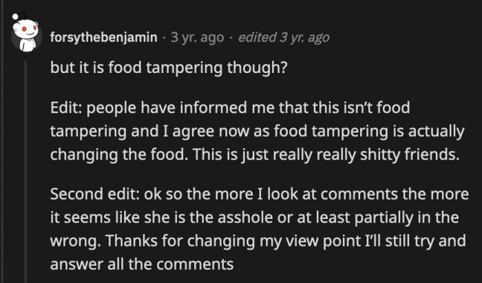 People went back and forth in the comments section about whether OP acted like a jerk when she called the police on her friends