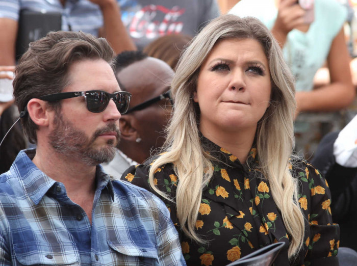 19. Kelly Clarkson & Starstruck Management