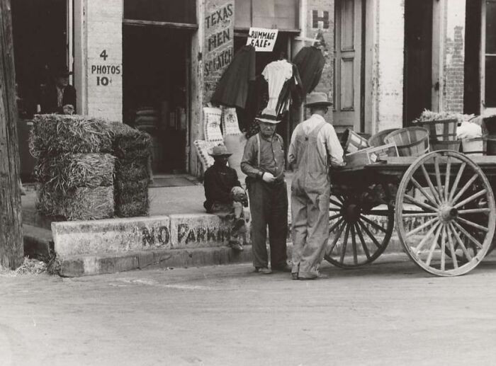 Activity Around Farmers' Supply Store, Market Square, Waco, Texas, 1939