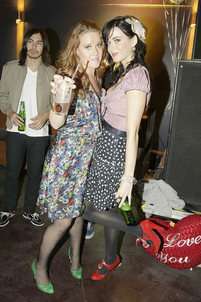 16. We have Katy Perry and her sister, Angela Hudson