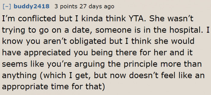 A few users agreed that she should've helped because it's an emergency.