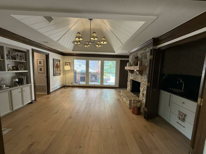 Den/Sitting Area