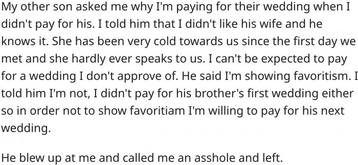 But she didn't pay for her other son's wedding. Here's what Reddit thinks.
