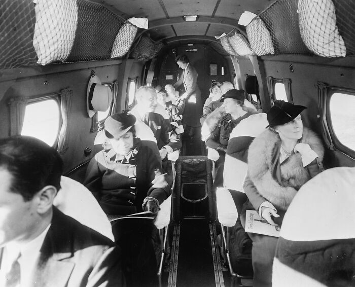 "Commercial Flight, Between 1905 And 1945"