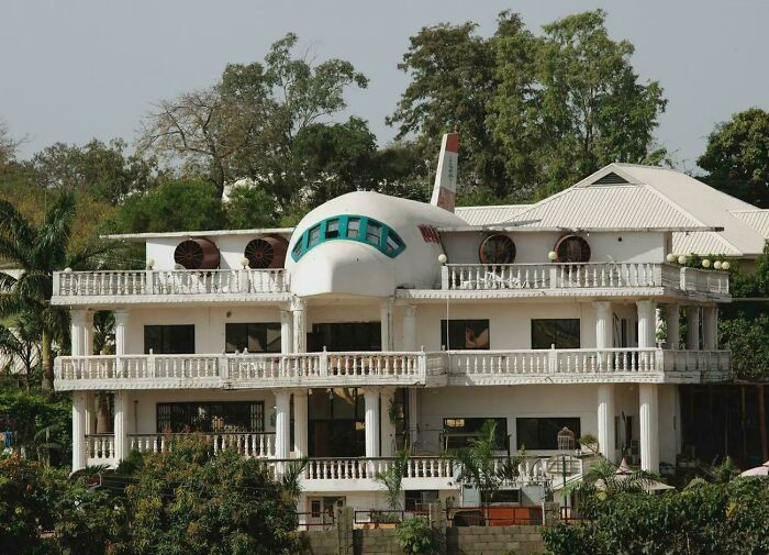 A Man In Nigeria Had This Airplane House Made In Honor Of His Wife And Her Love For Travel