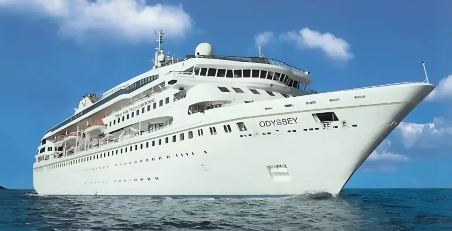 The cruise liner features 485 cabins, which can comfortably accommodate up to 800 passengers. Majestic, isn't she?