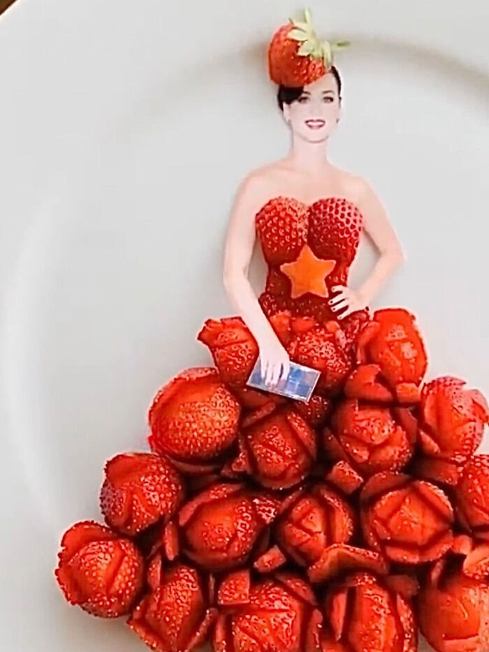 Date Winslet Celine Dijon, Lizz-Cheeto legacy moment on red carpet