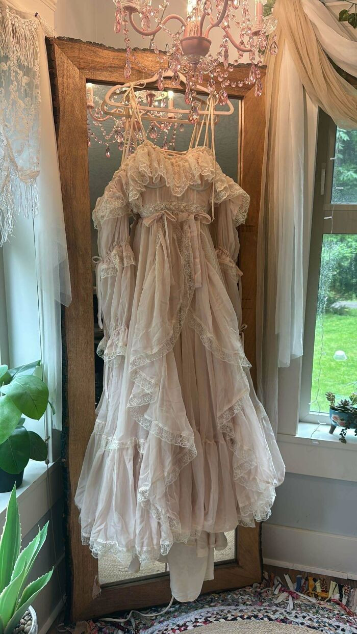 "I Made This Dress For A Customer Who Is Eloping In Spain Next Month"