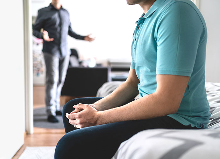 The study highlights how emotional neglect in early life can lead to heightened jealousy and anxiety in romantic relationships.