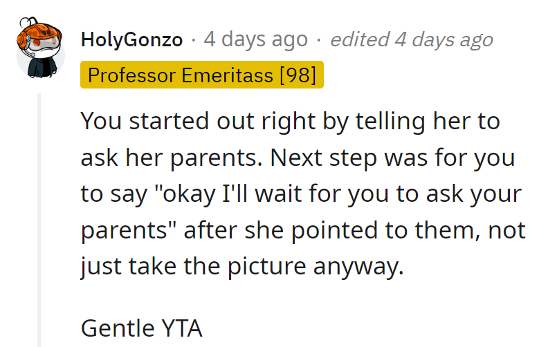 Caught in the snap, but missed the parental trap! Lesson learned: next time, the wait game.