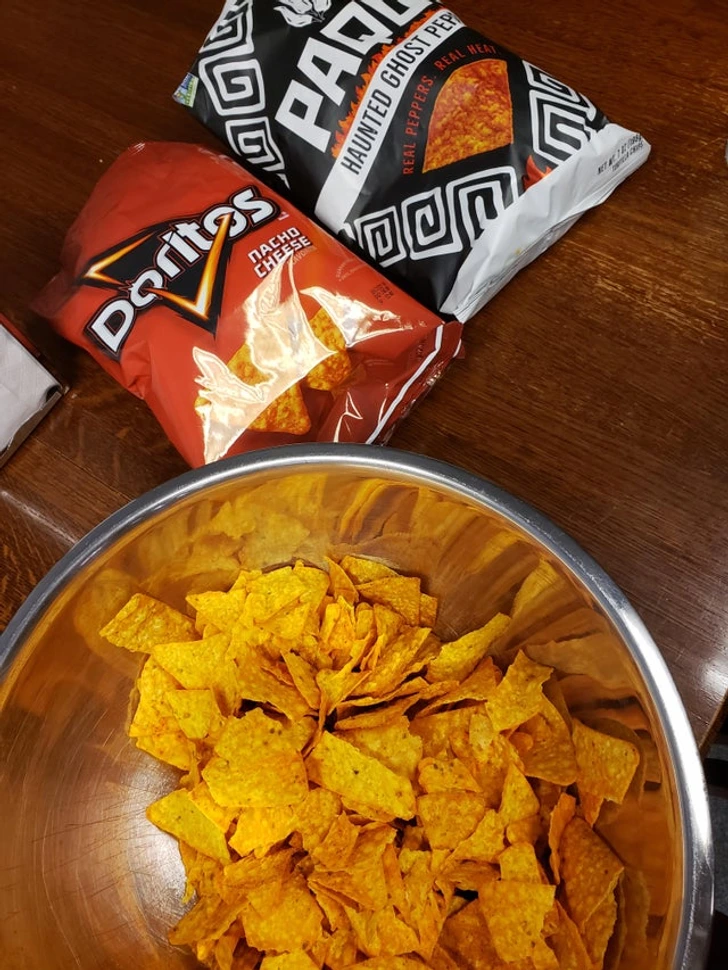 17. “A fun game I like to play at work — I call it chip roulette.”