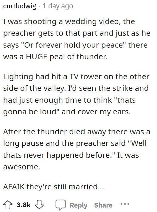 I would be so interested to see something wild like this, and it's also been confirmed that they are still married, so it wasn't a sign.