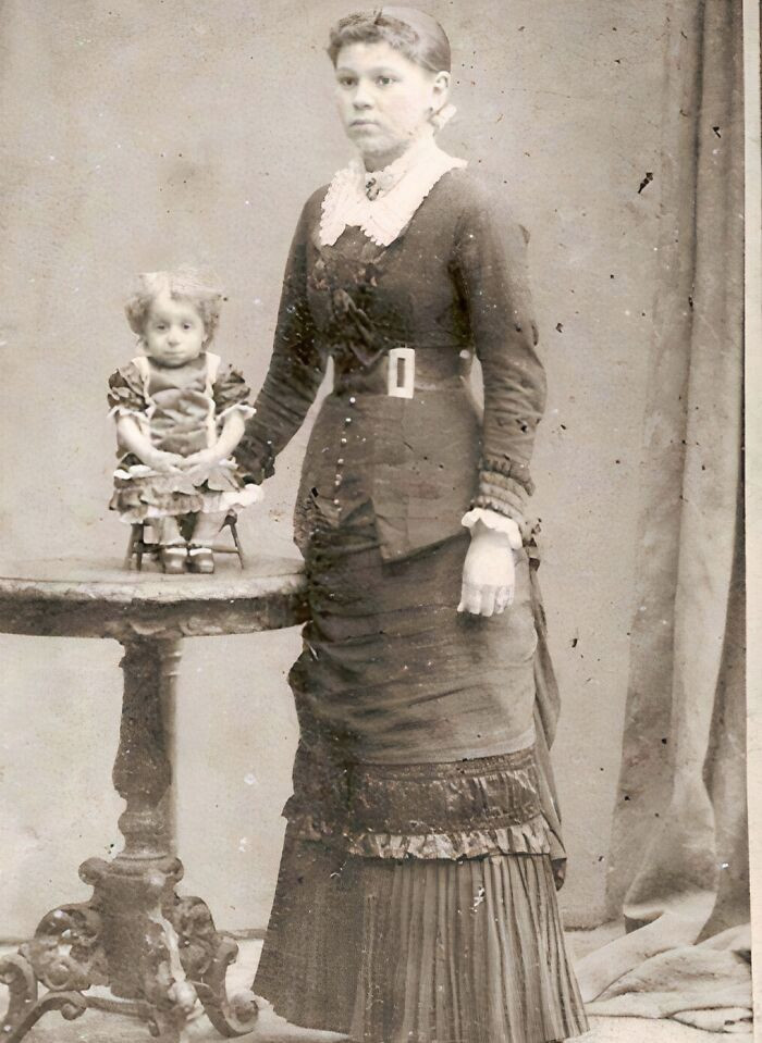 "Pauline Musters (1876 Or 1878-1895) Was A Famous Dutch Sideshow Performer Who Was Born With A Form Of Dwarfism"
